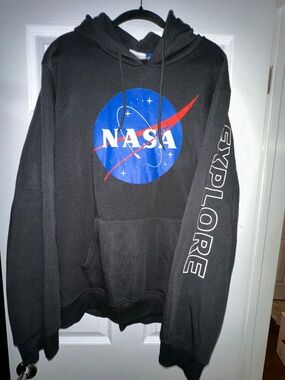 NASA Black Hoodie Logo Graphic Pullover Sweatshirt Size XL Unisex